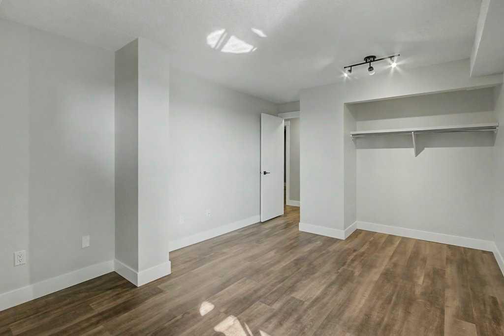 602, 320 Meredith Road NE