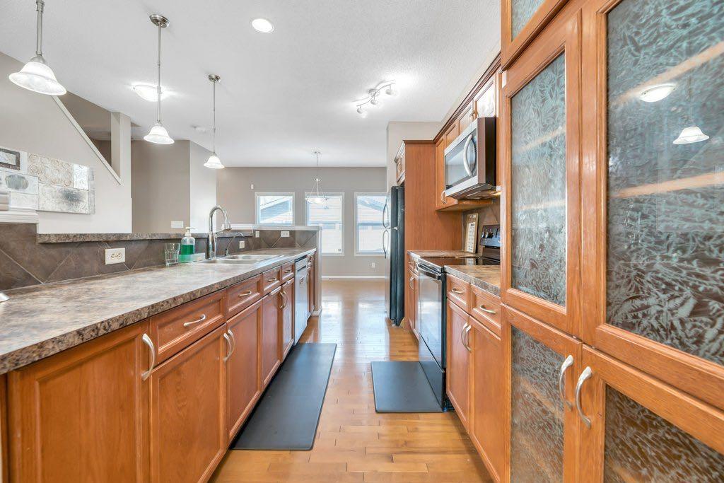 319 Saddlebrook Circle NE