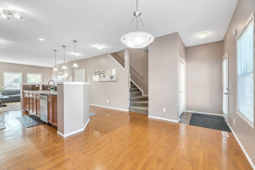 319 Saddlebrook Circle NE
