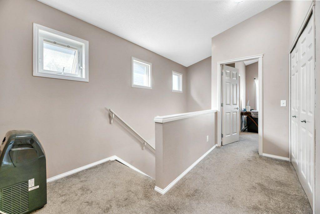 319 Saddlebrook Circle NE