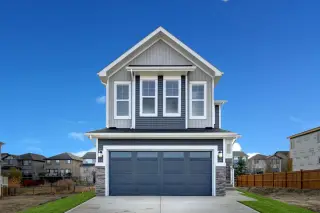 243 Silver Spruce Grove SW