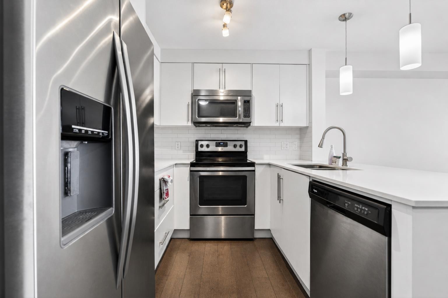 2303, 302 Skyview Ranch Drive NE