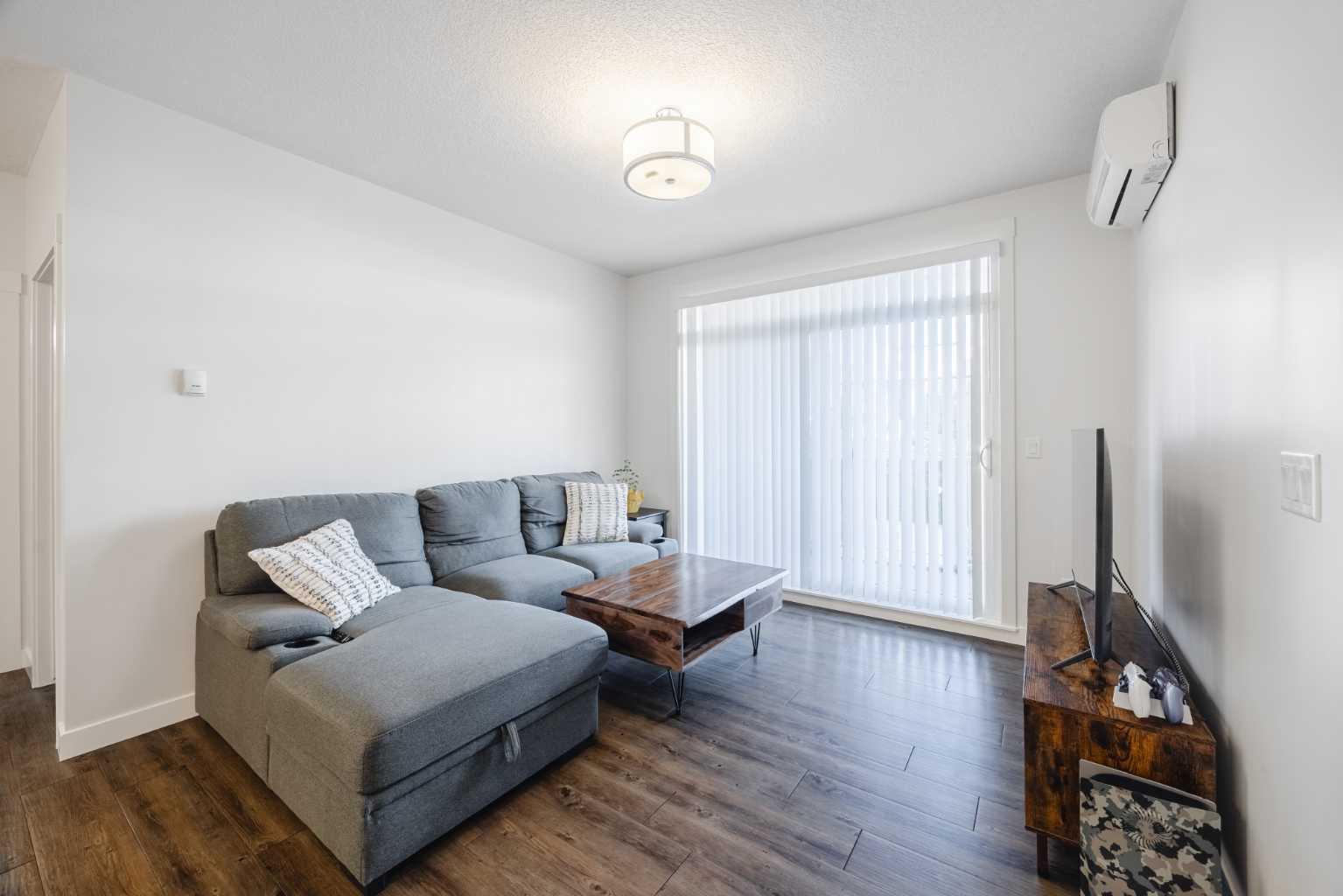 105, 110 Auburn Meadows View SE