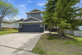 142 Elizabeth Way SE