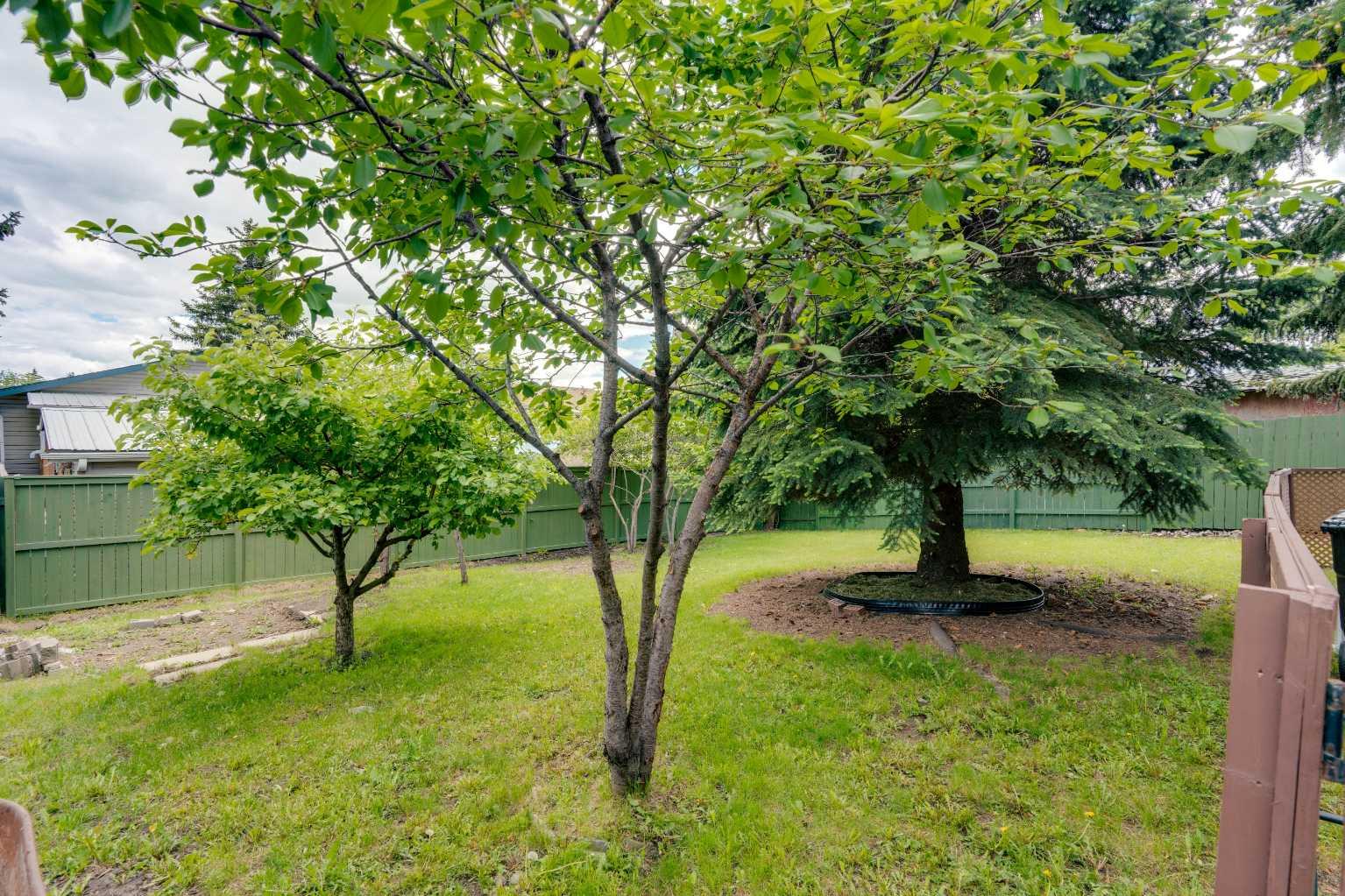 14 Radcliffe Crescent SE