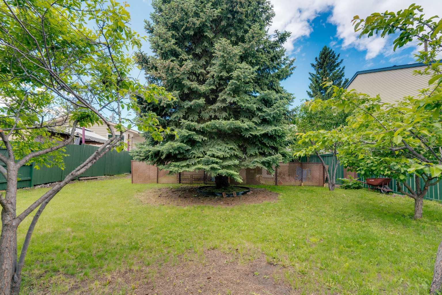 14 Radcliffe Crescent SE