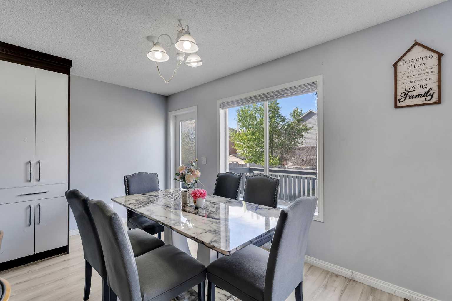153 Saddlemead Road NE