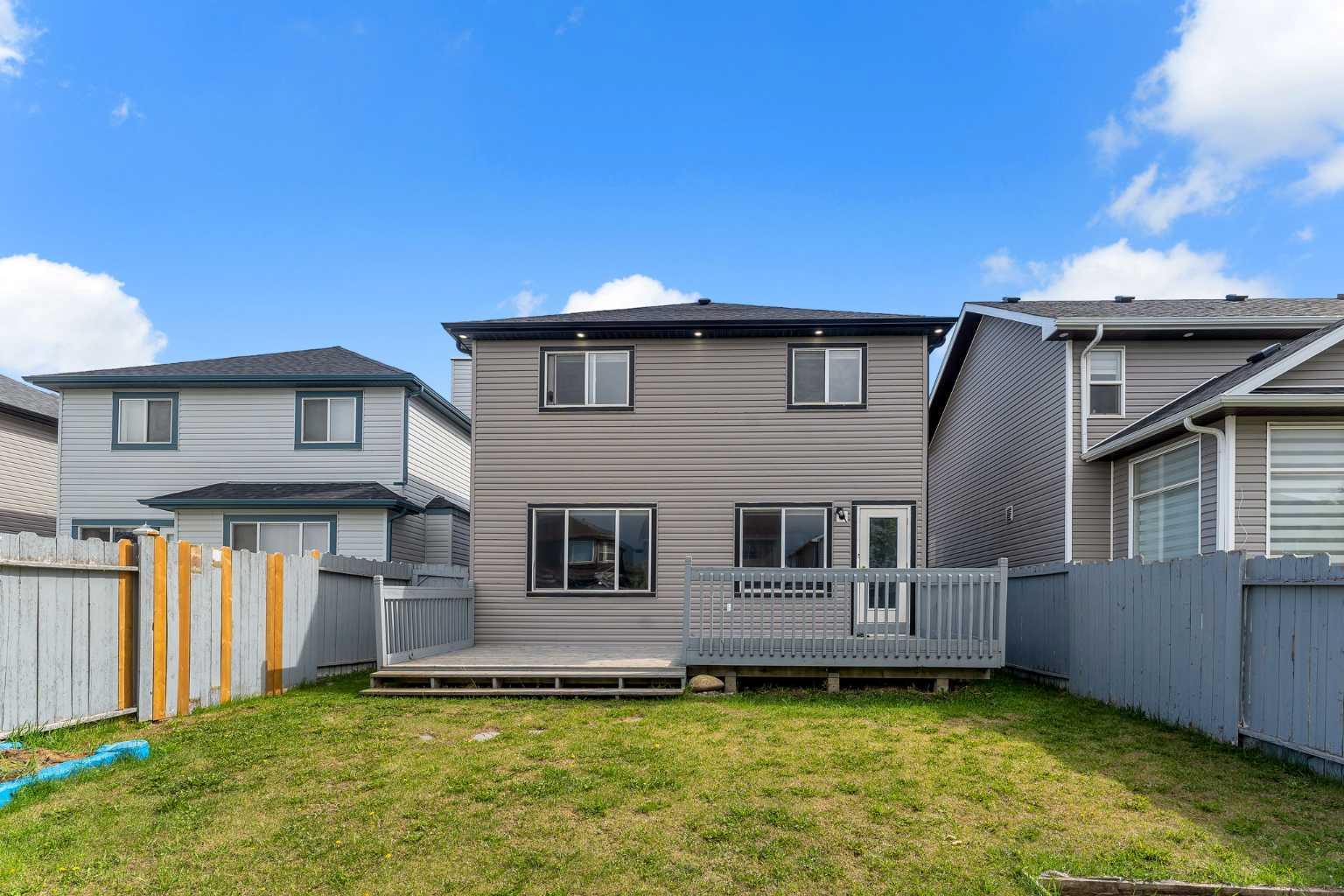 153 Saddlemead Road NE