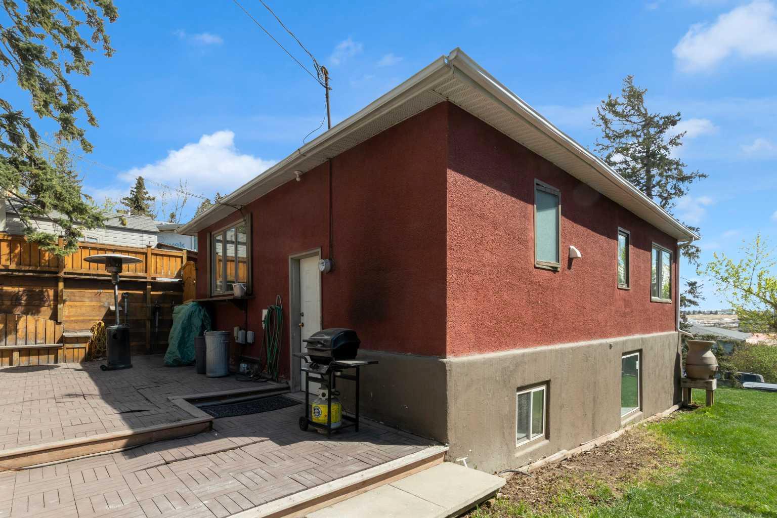 4007 Centre A Street NE