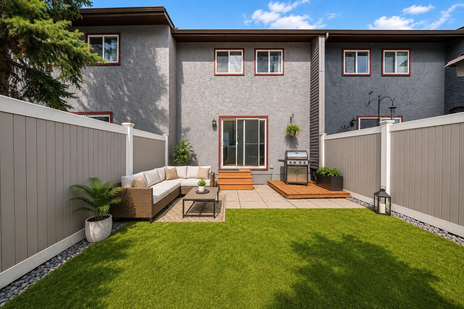 702, 9930 Bonaventure Drive SE