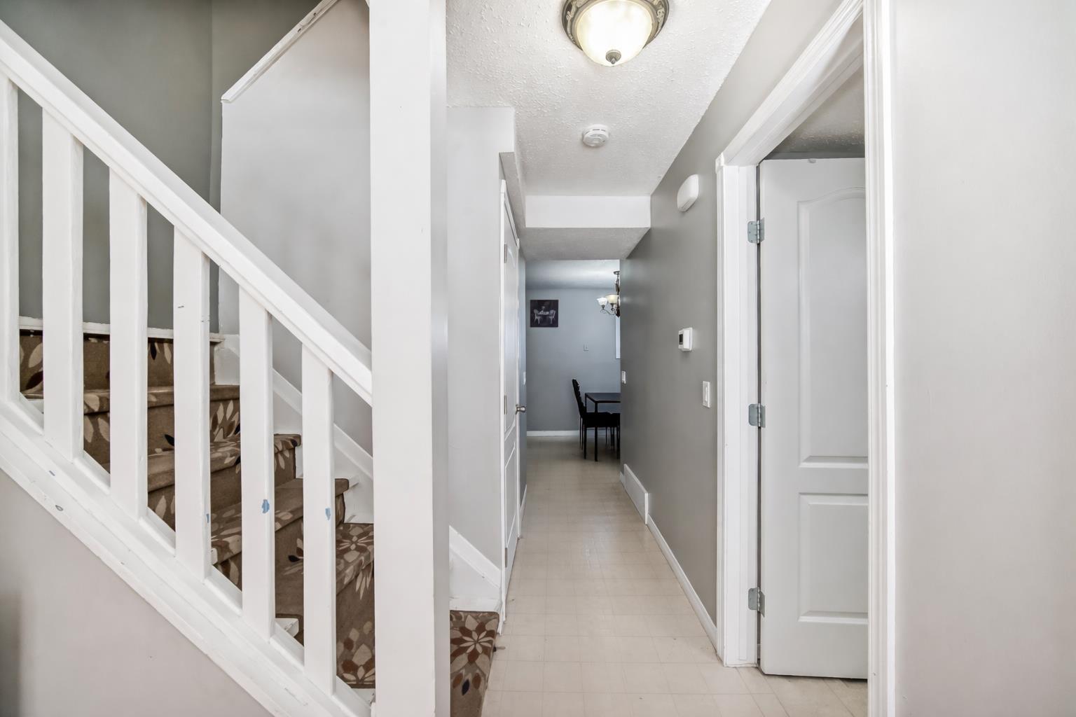 702, 9930 Bonaventure Drive SE