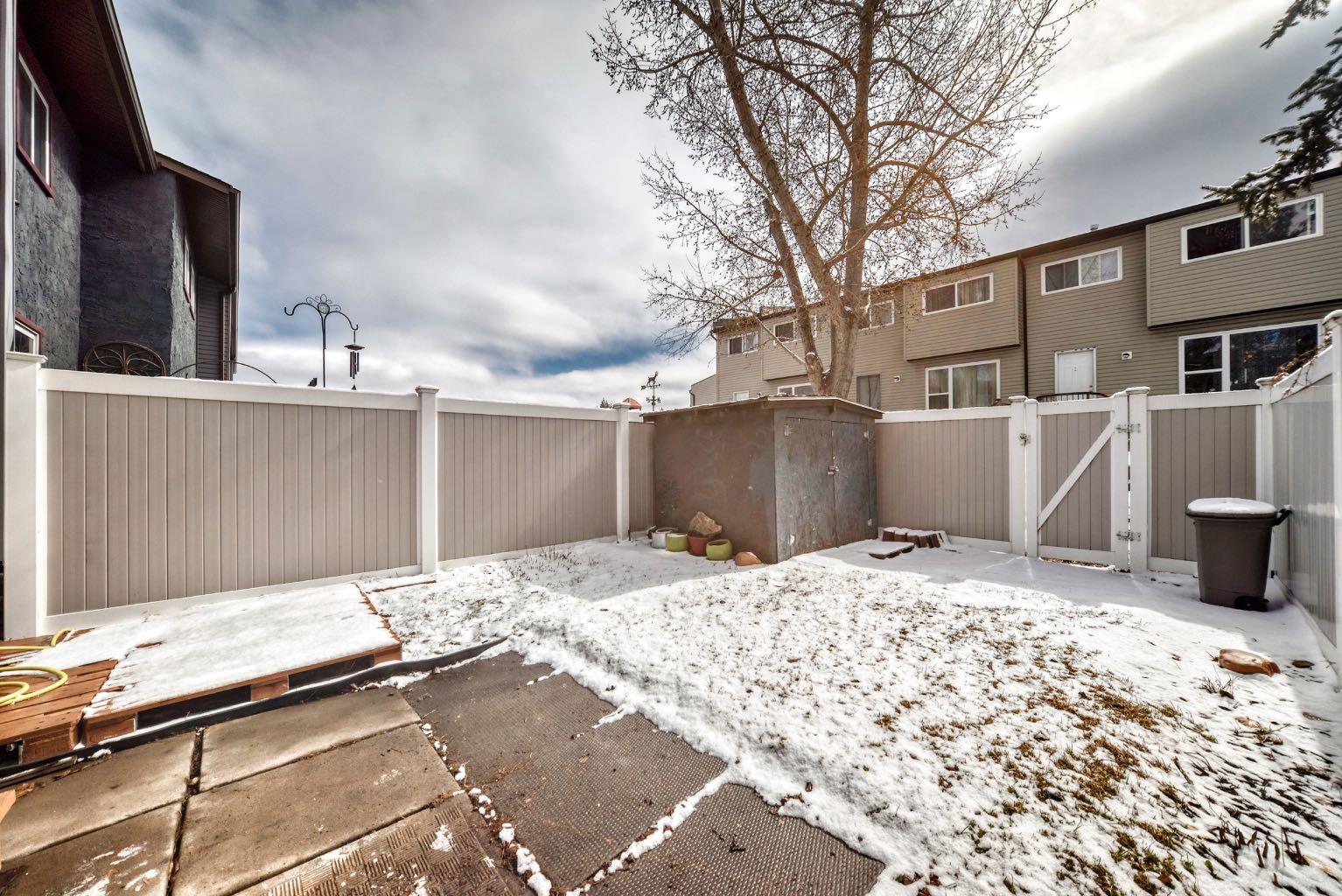 702, 9930 Bonaventure Drive SE