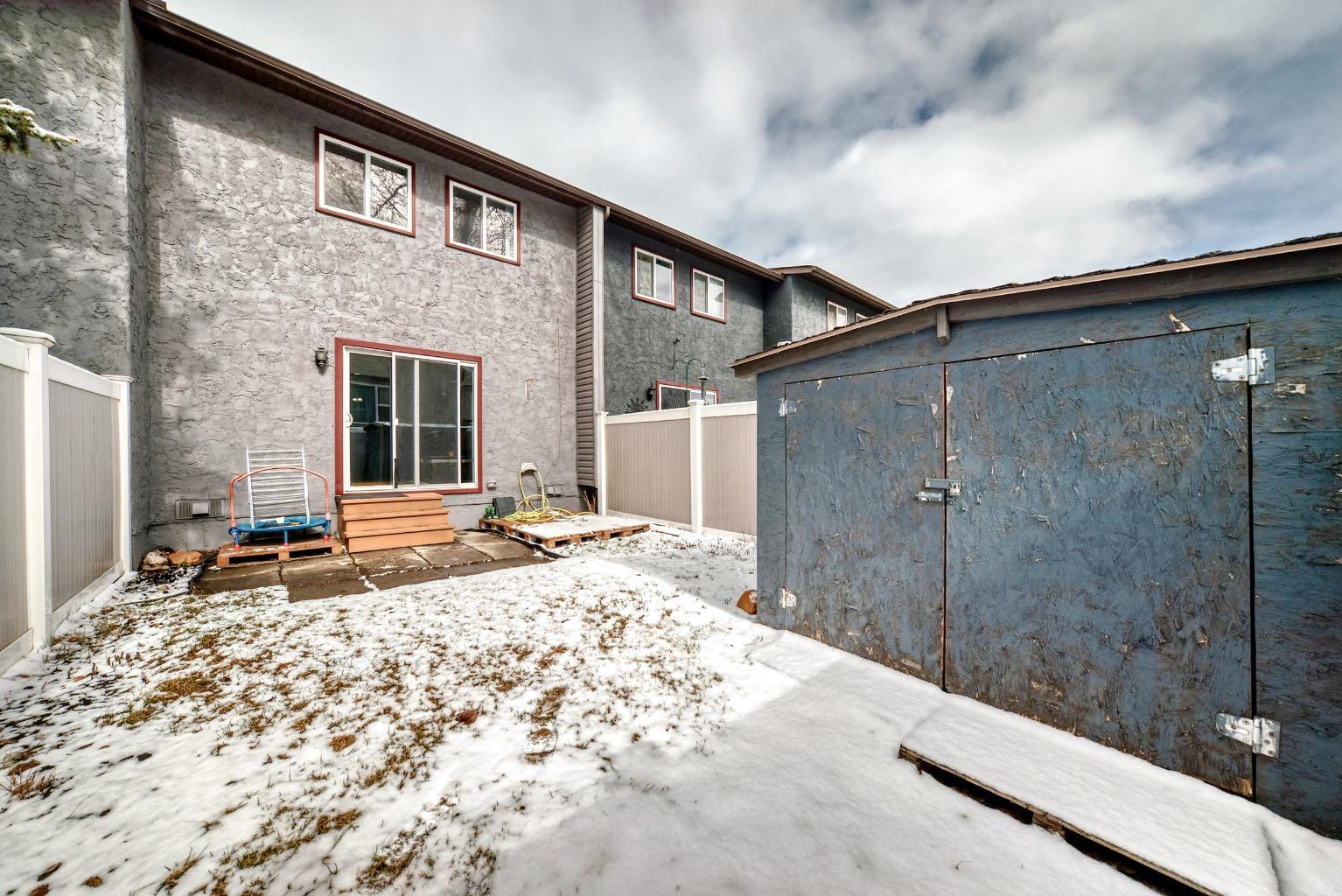 702, 9930 Bonaventure Drive SE