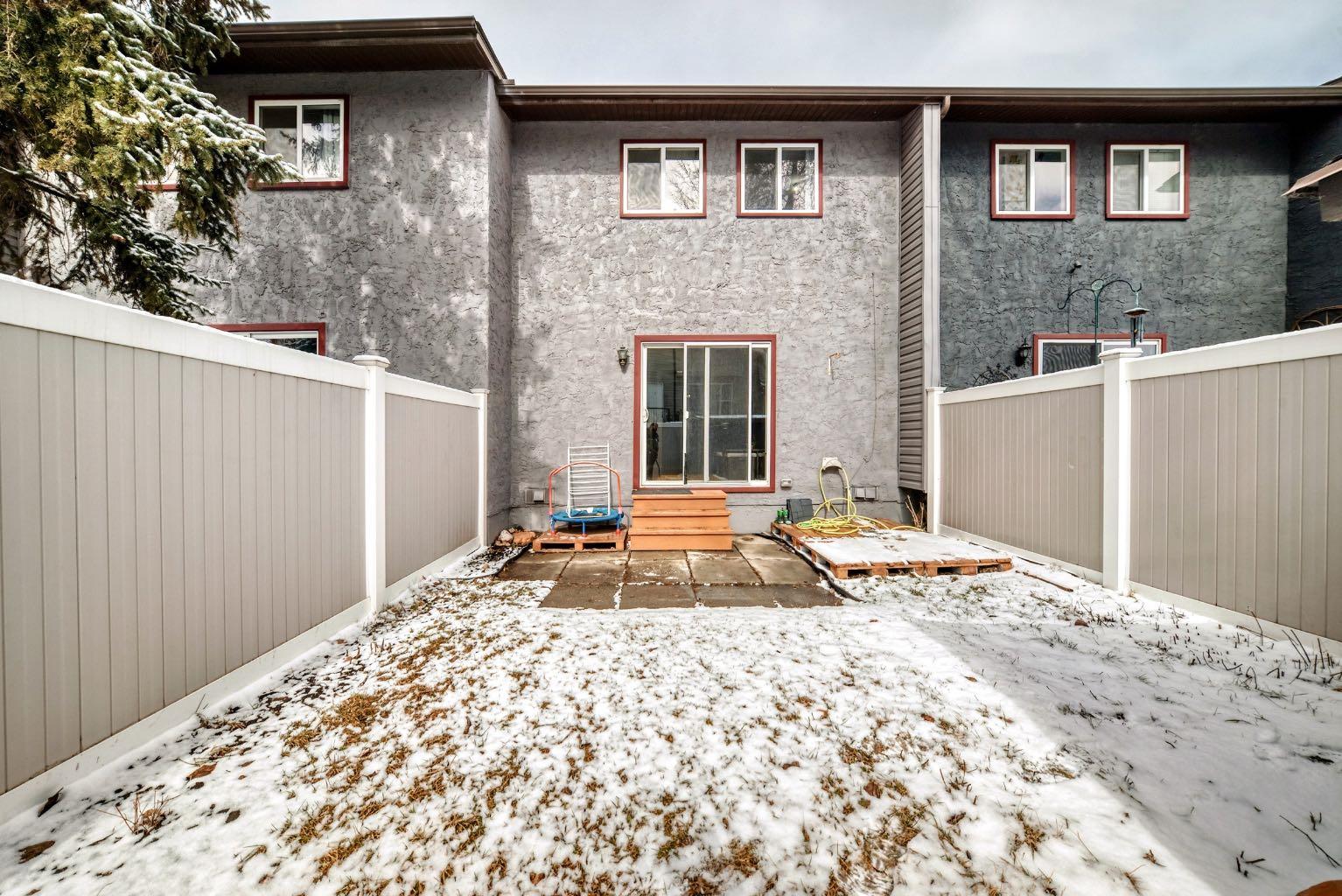 702, 9930 Bonaventure Drive SE