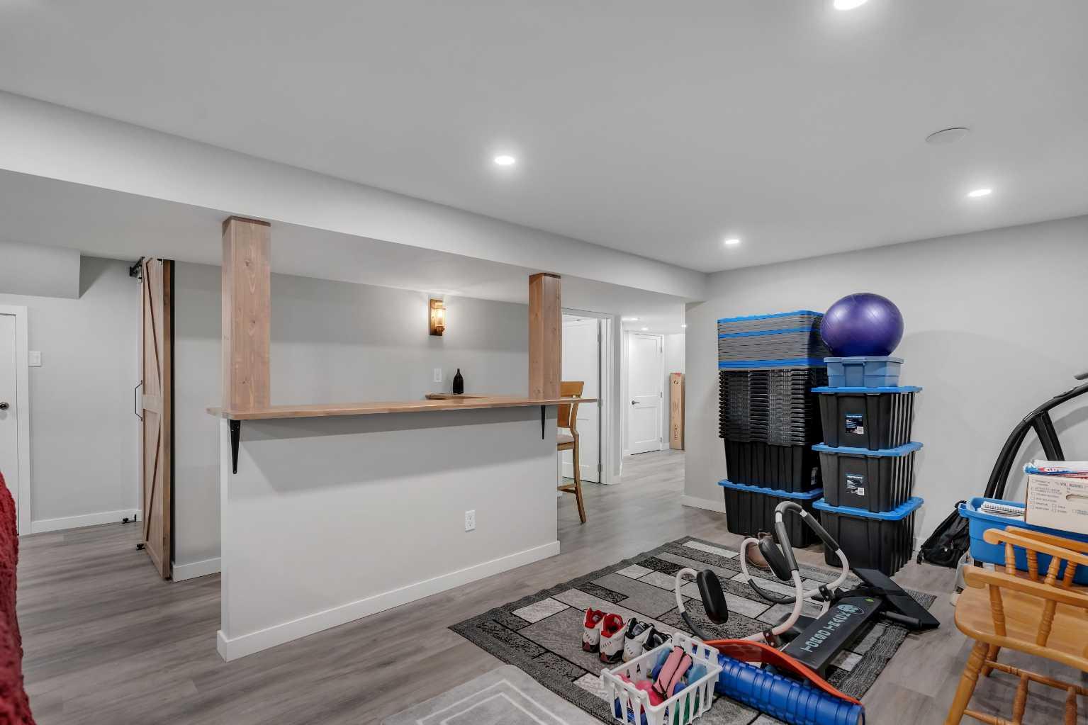 249 Acadia Drive SE