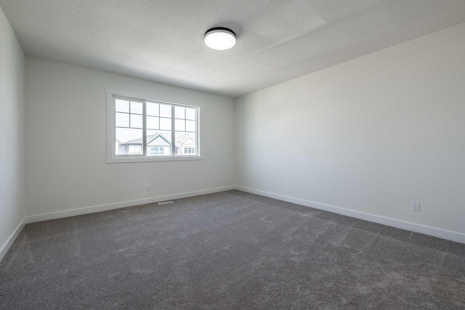 145 Sora Gardens SE