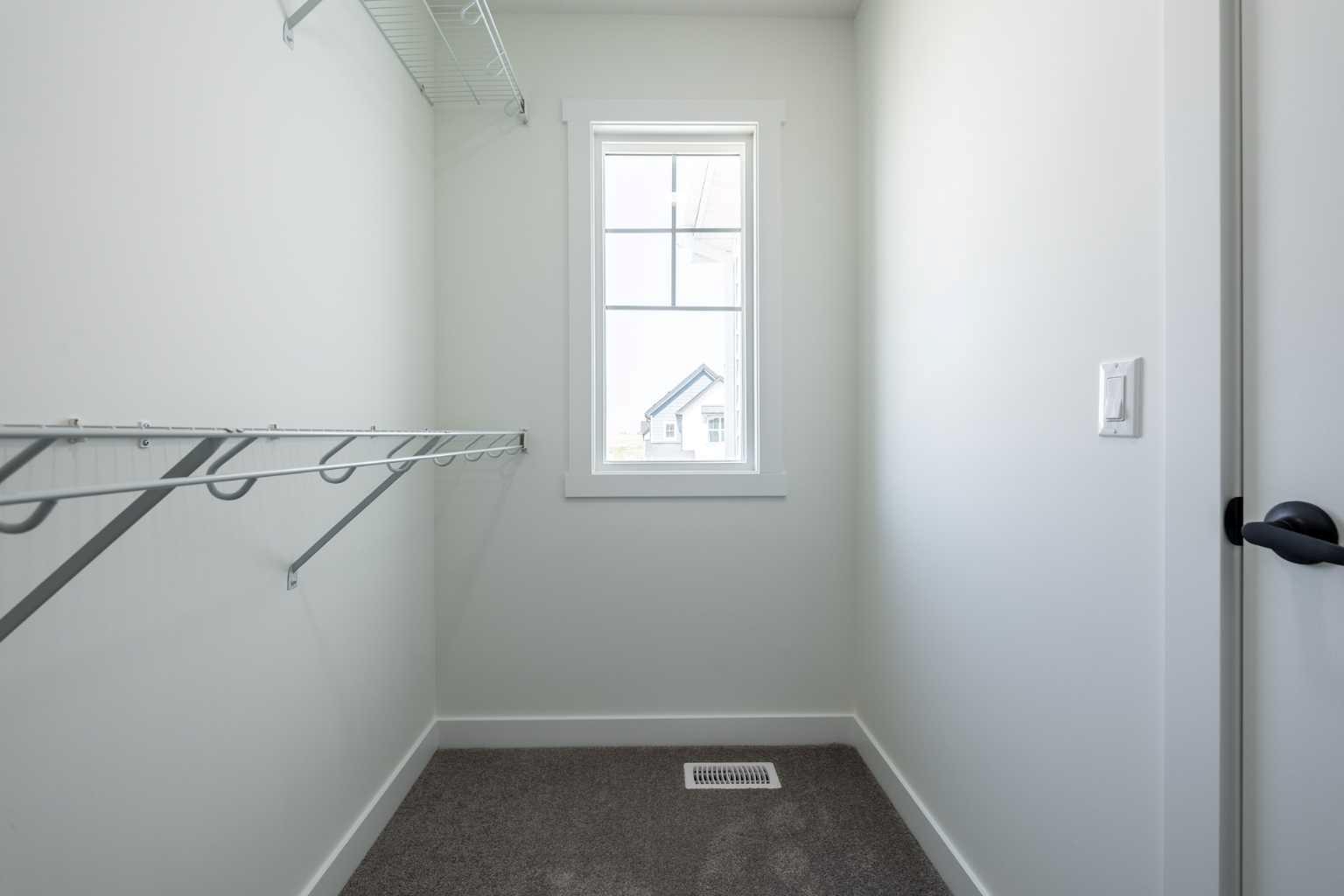 145 Sora Gardens SE