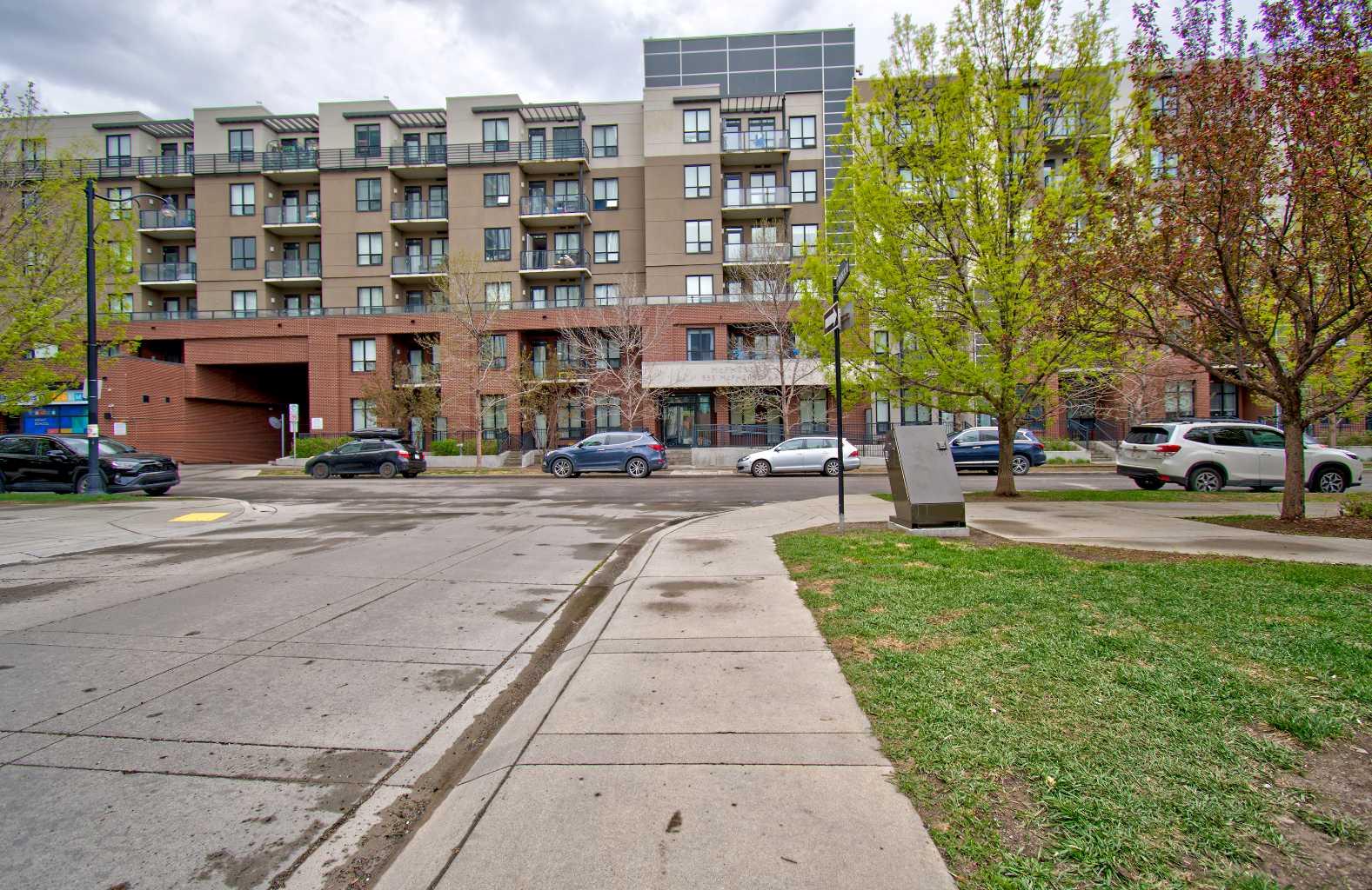 515, 955 McPherson Road NE