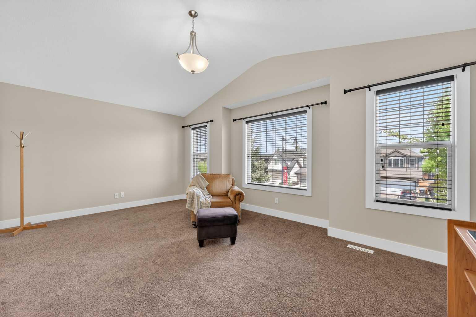 127 Legacy Circle SE