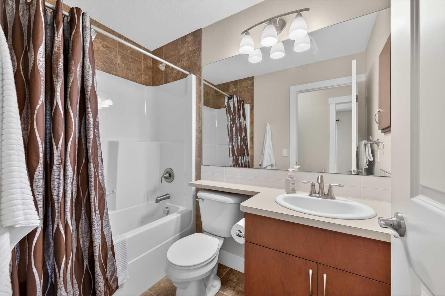 127 Legacy Circle SE