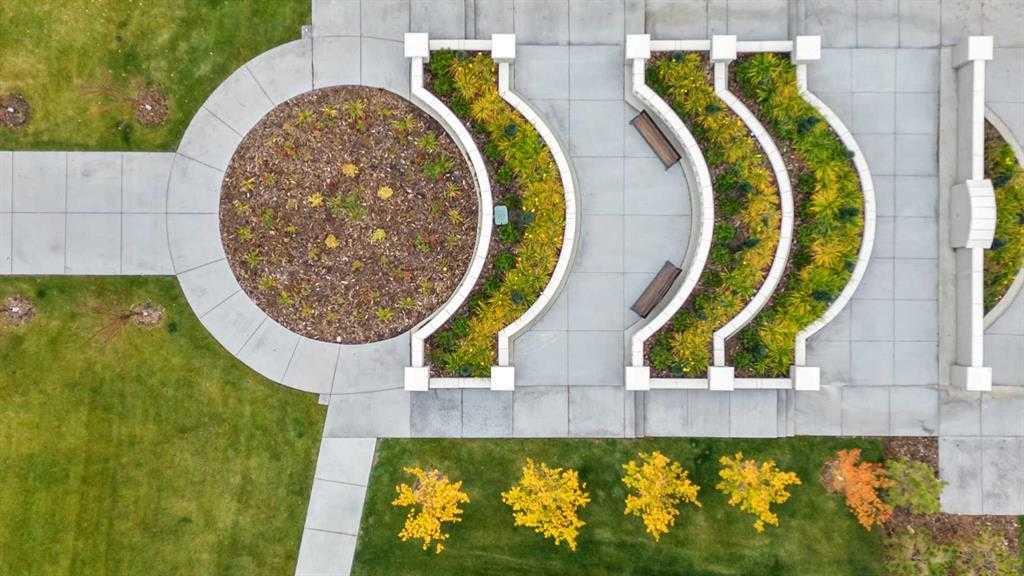 406, 255 Les Jardins Park SE
