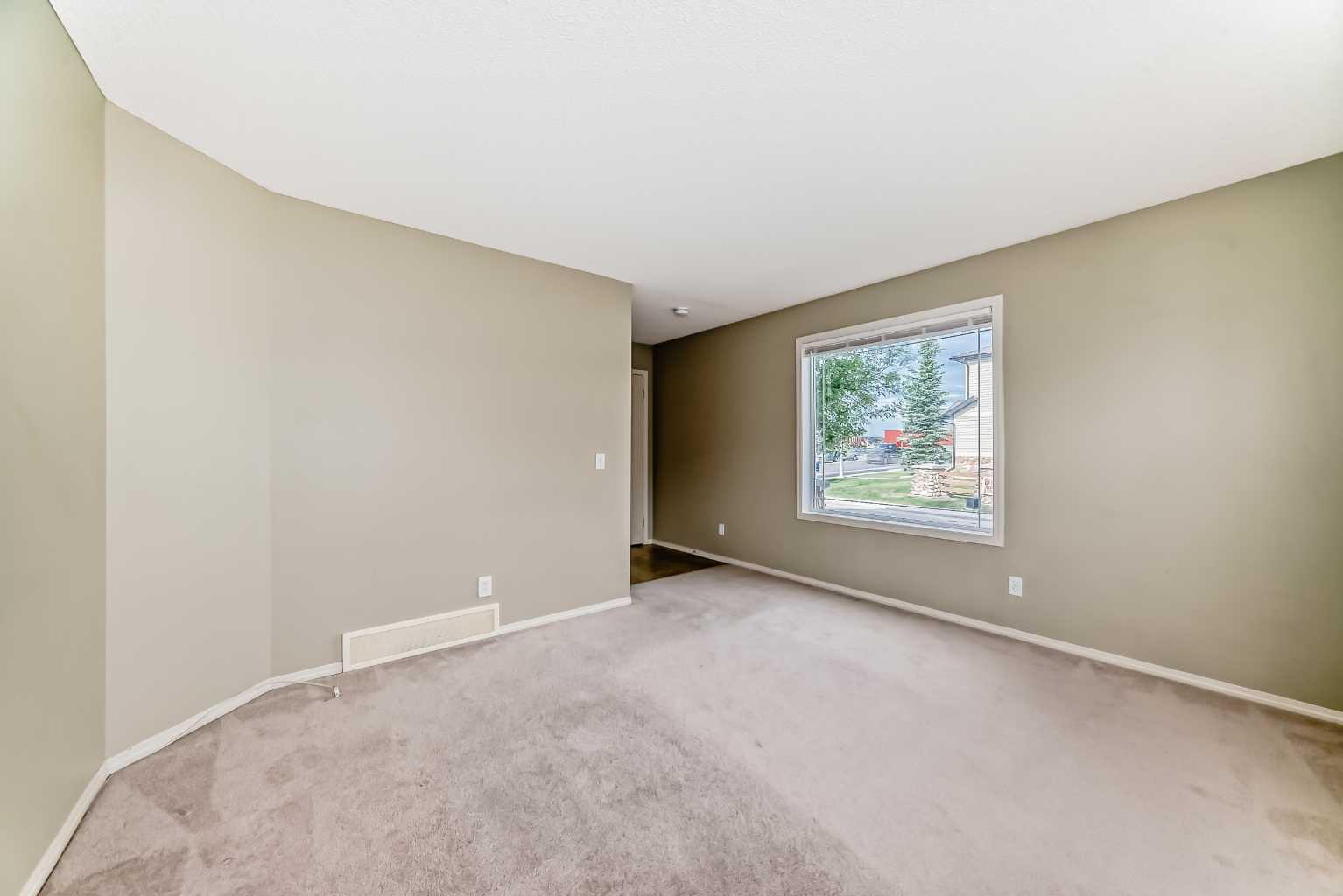 501 Saddlecrest Boulevard NE