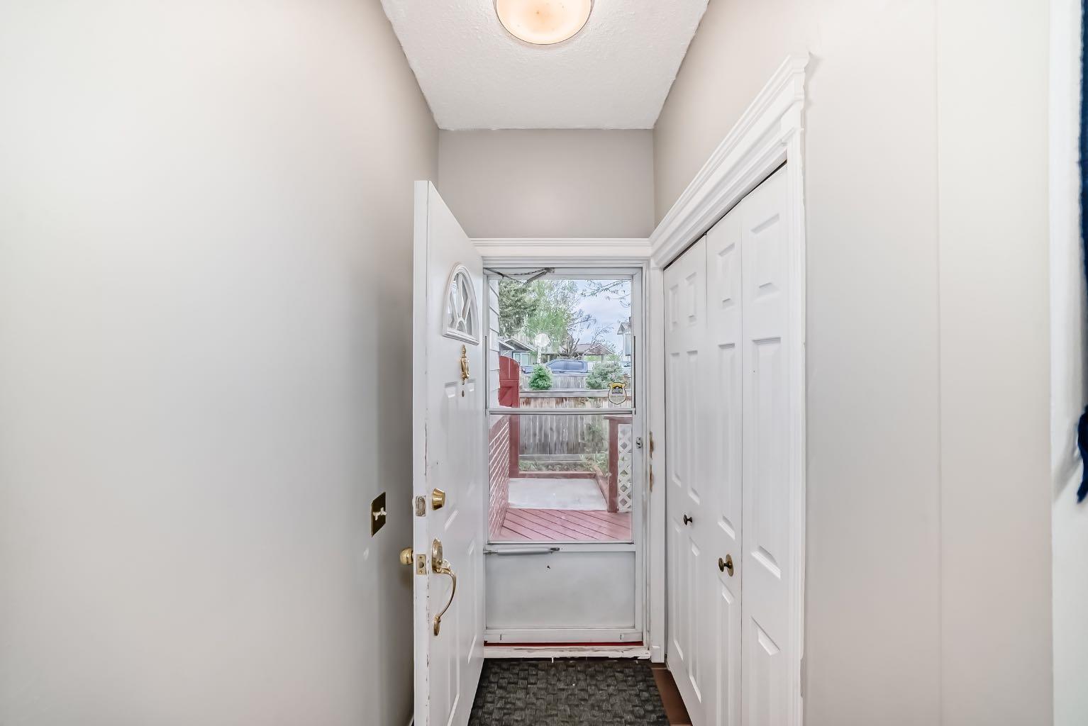116 Pineson Place NE