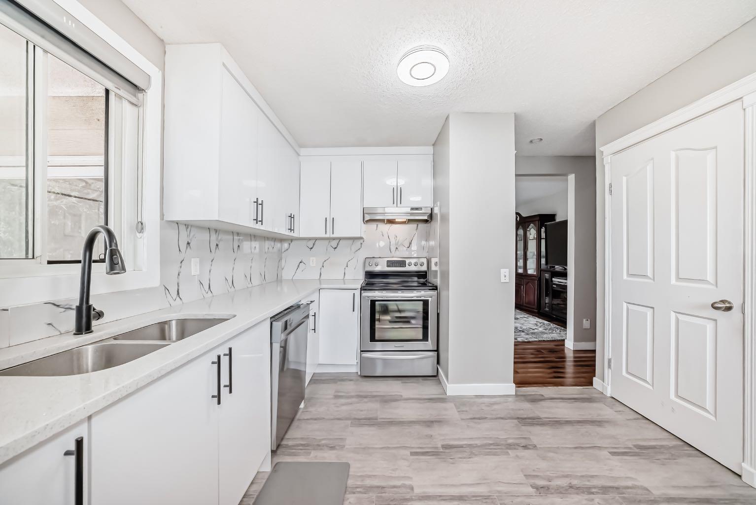 116 Pineson Place NE