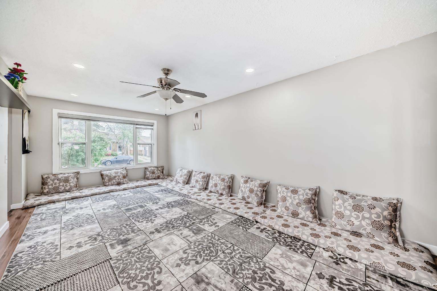 116 Pineson Place NE