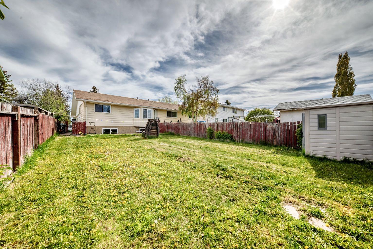 116 Pineson Place NE