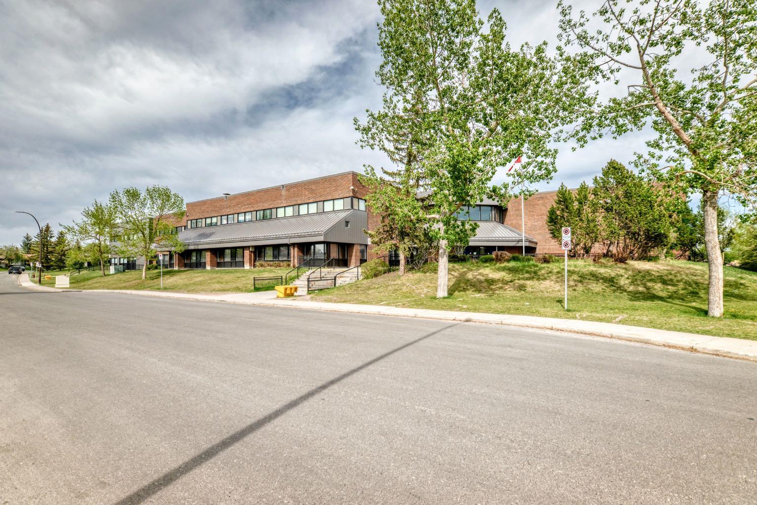 116 Pineson Place NE