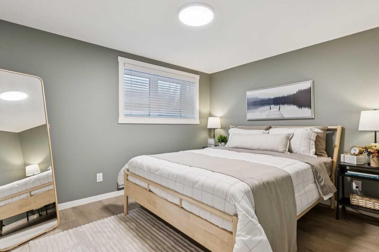 110, 63 Belmont Passage SW