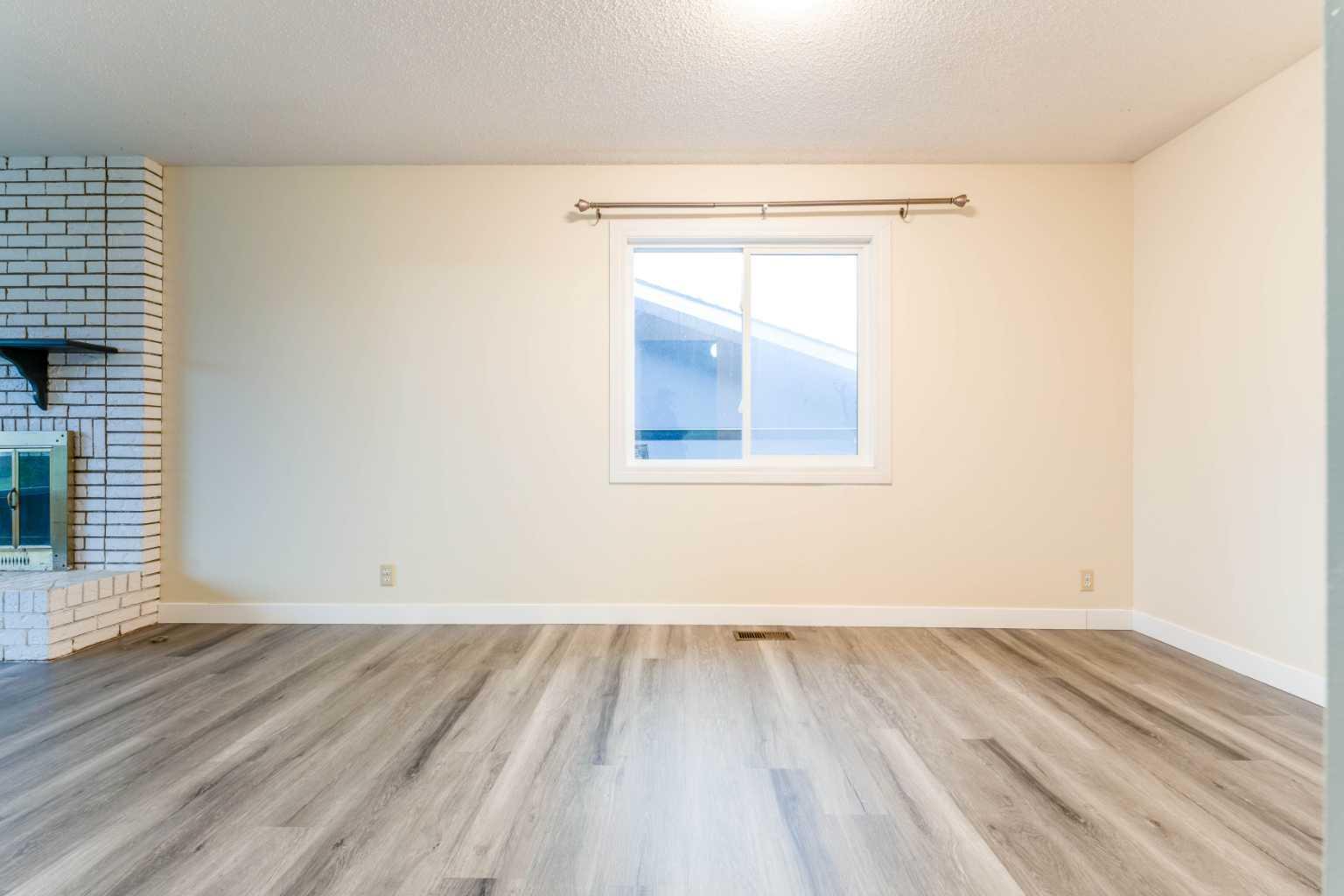 44 Whiteridge Place NE