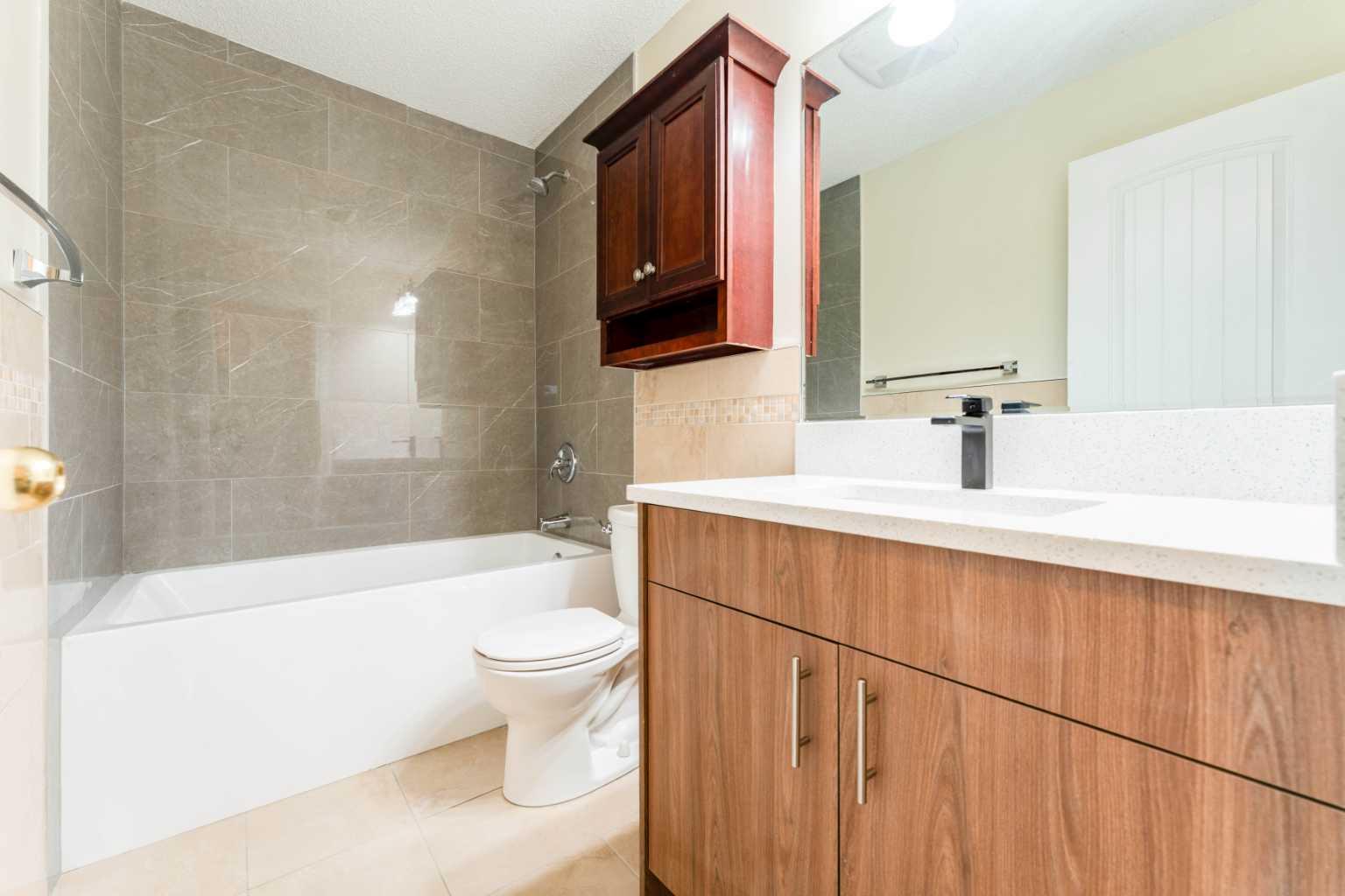 44 Whiteridge Place NE