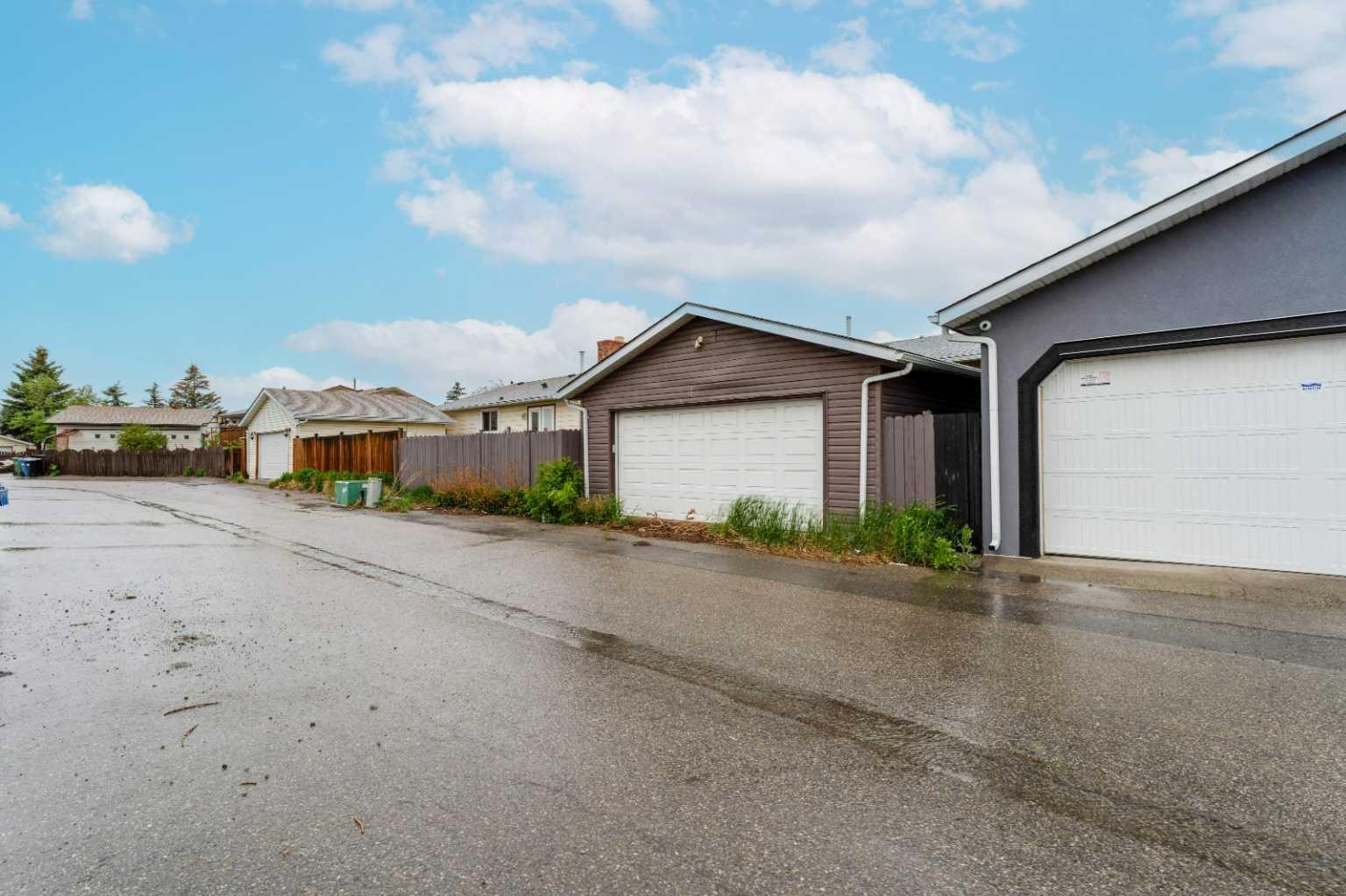 44 Whiteridge Place NE