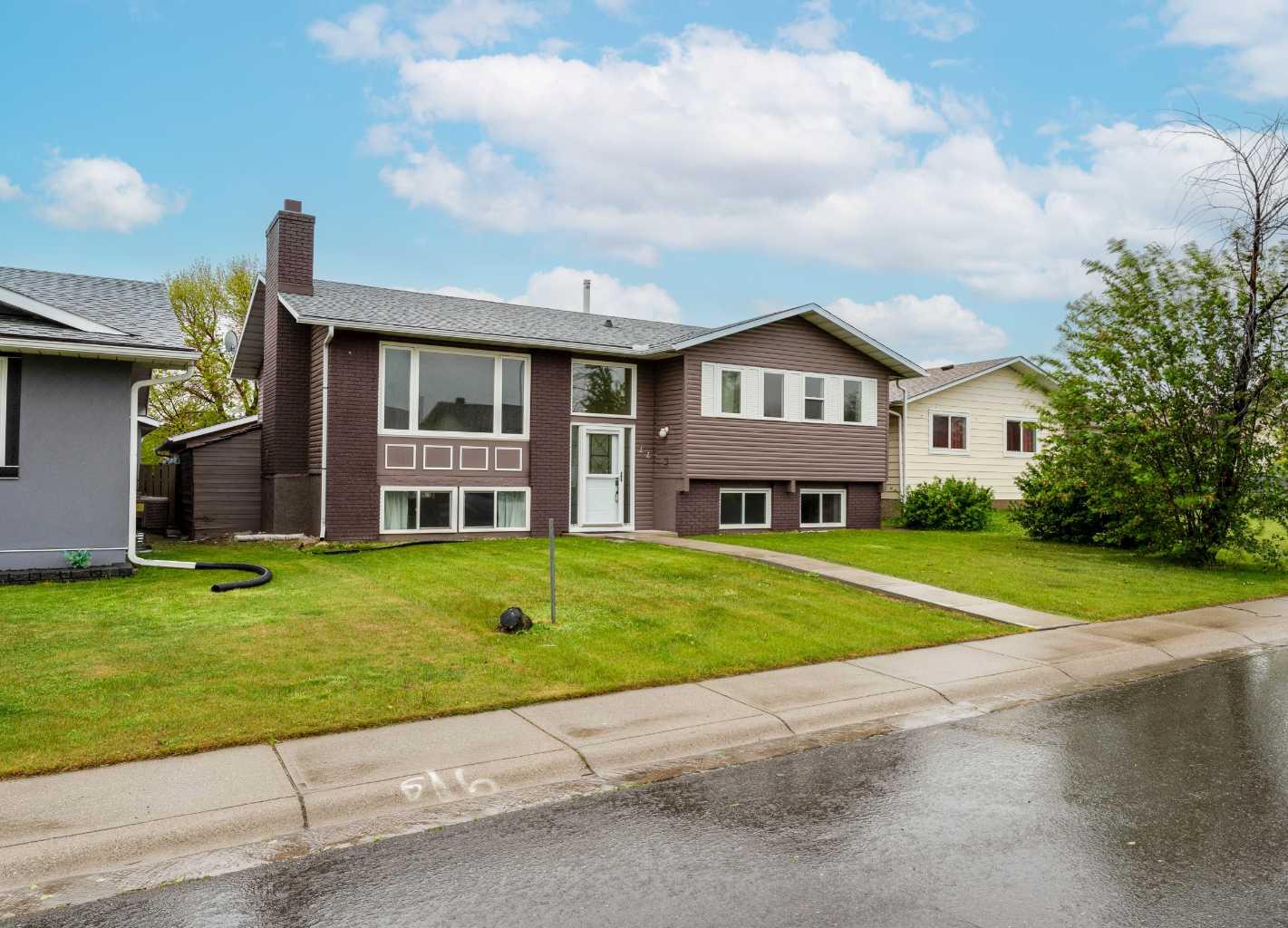 44 Whiteridge Place NE