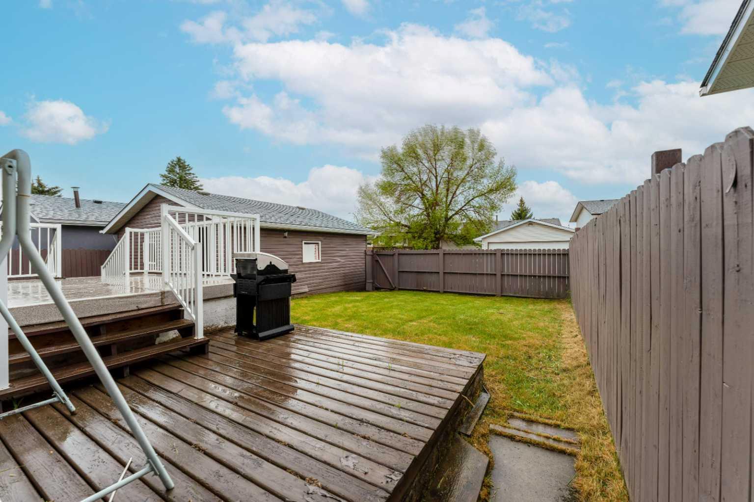44 Whiteridge Place NE