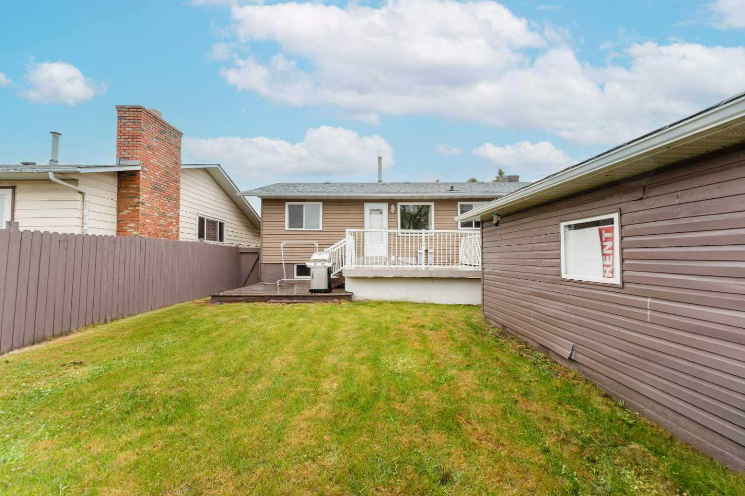 44 Whiteridge Place NE