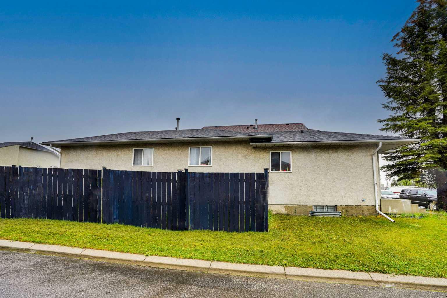 133 MARTINGLEN Way NE