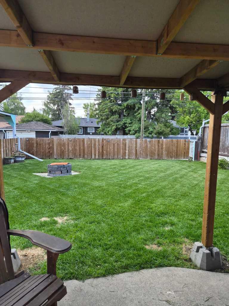 126 Springwood Drive SW