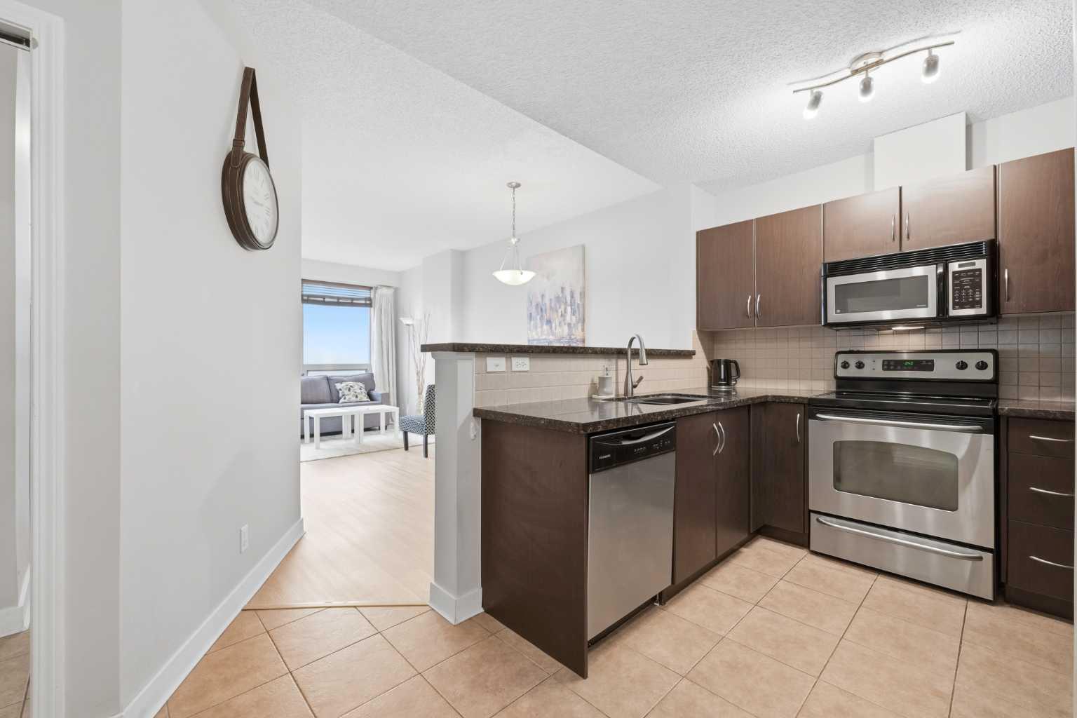 1907, 1053 10 Street SW