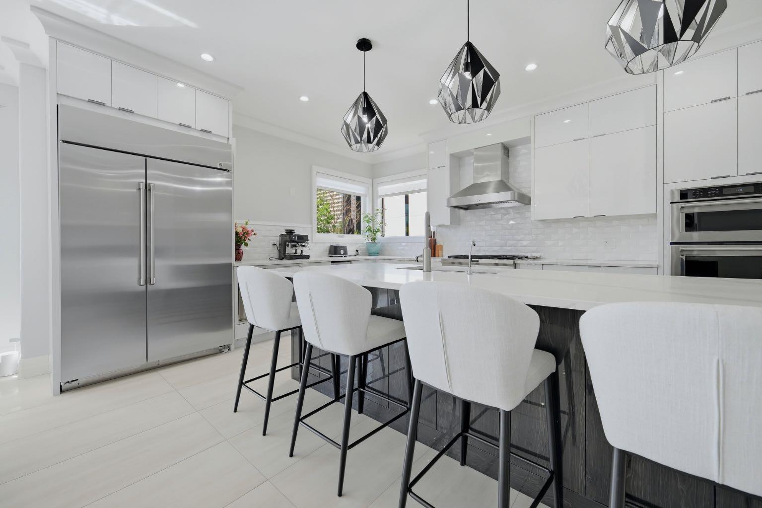 102 Malibou Road 