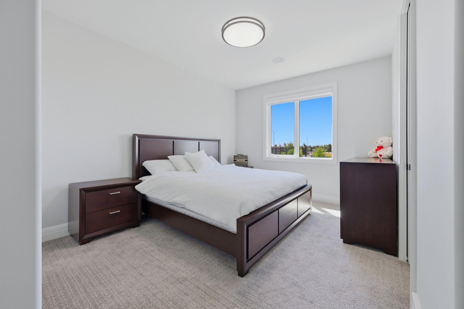 102 Malibou Road 