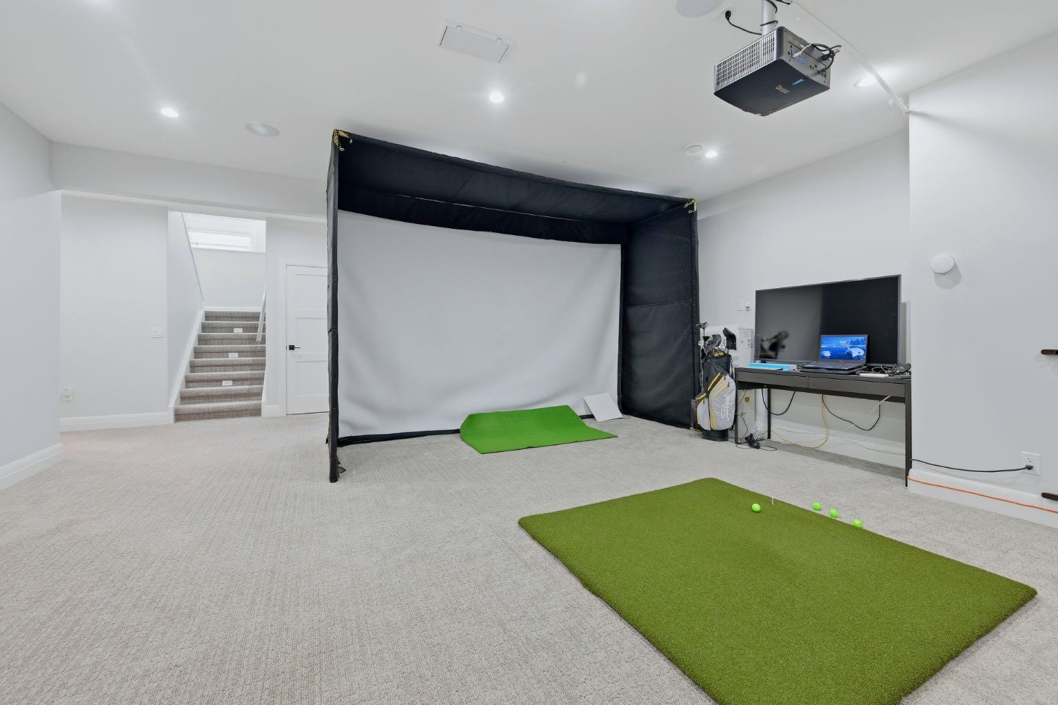 102 Malibou Road 