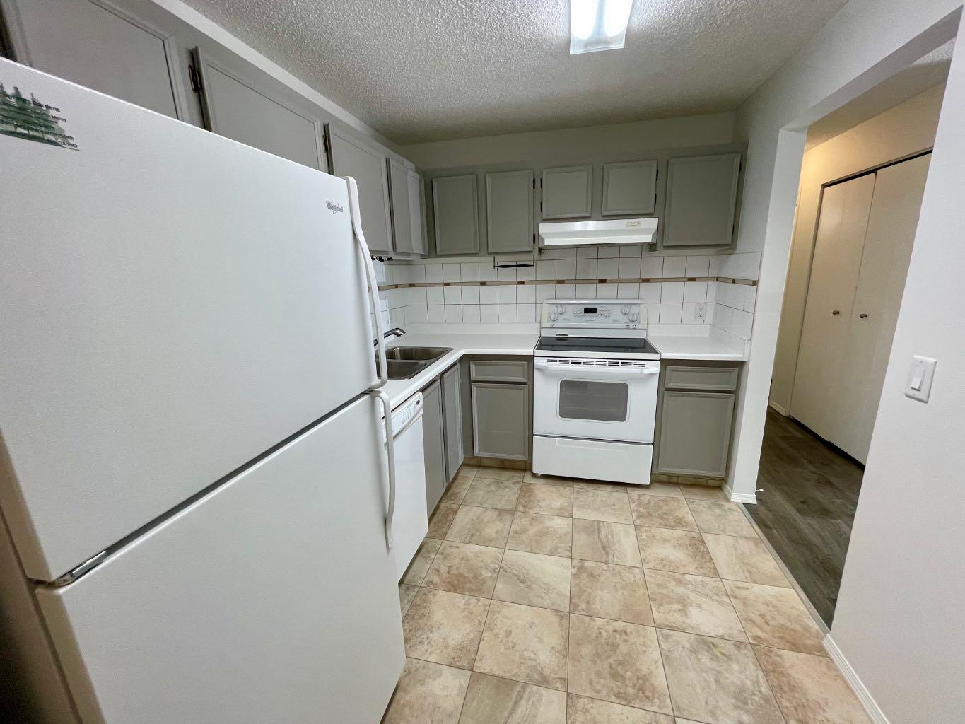 81 Cedar Springs Gardens SW