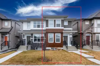 57 Corner Glen Row NE