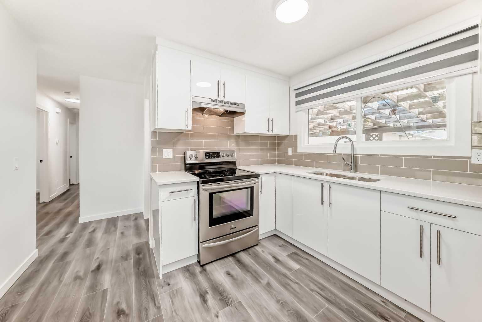 3224 Rundlelawn Road NE