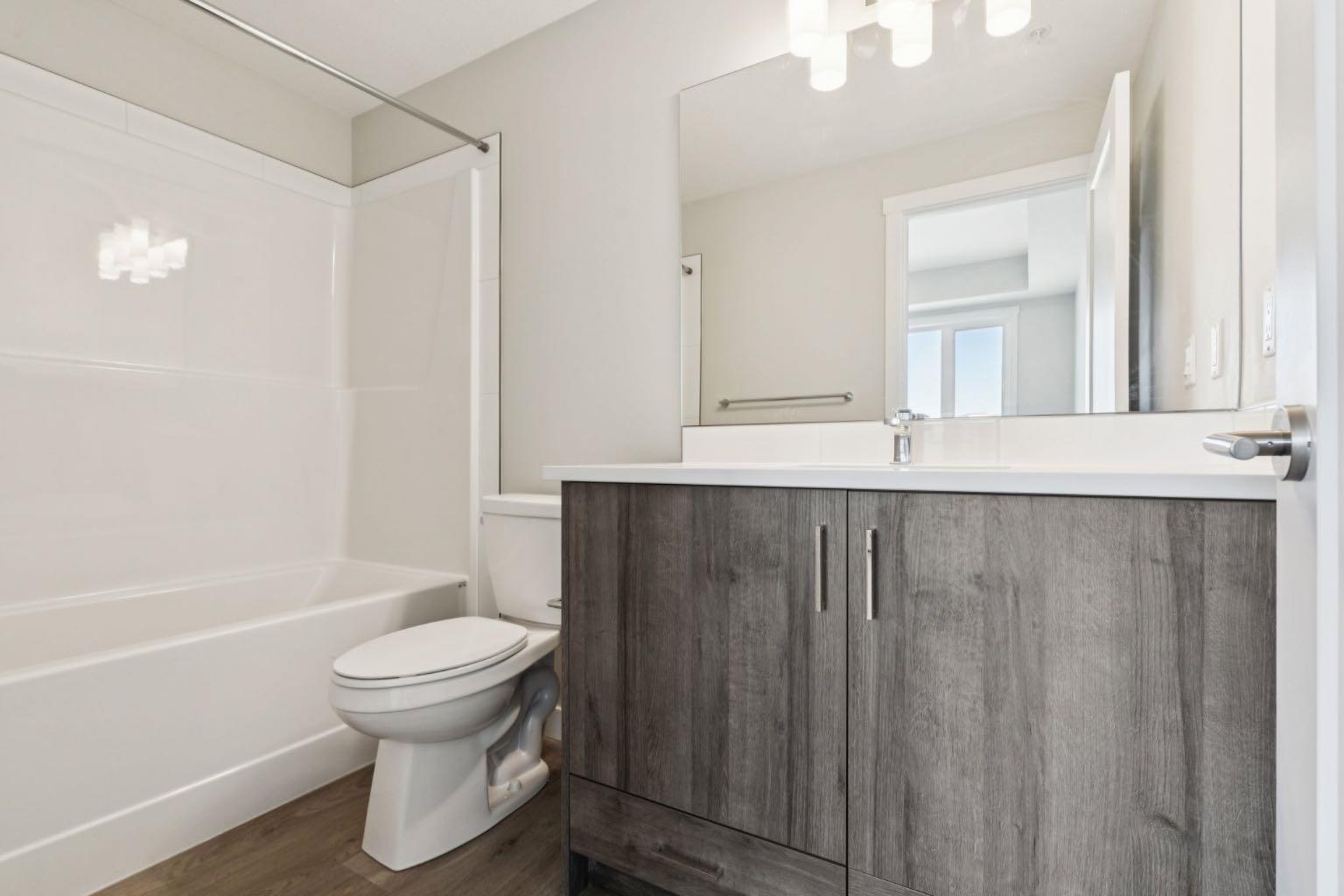 412, 700 Shawnee Square SW