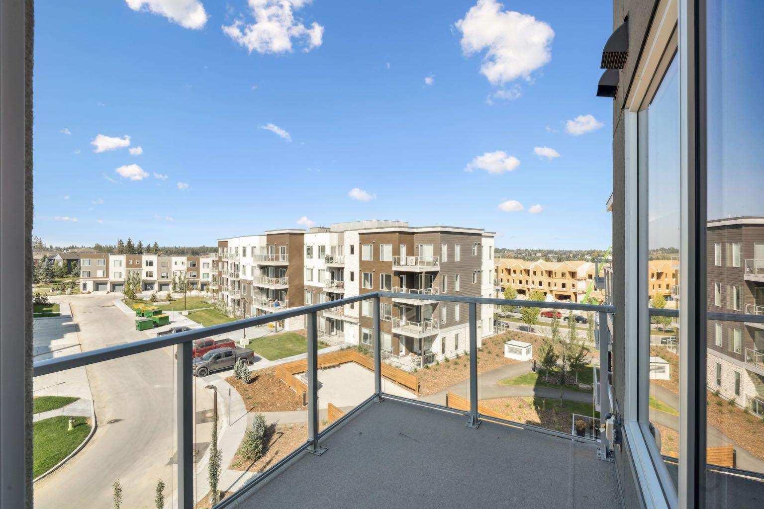 412, 700 Shawnee Square SW