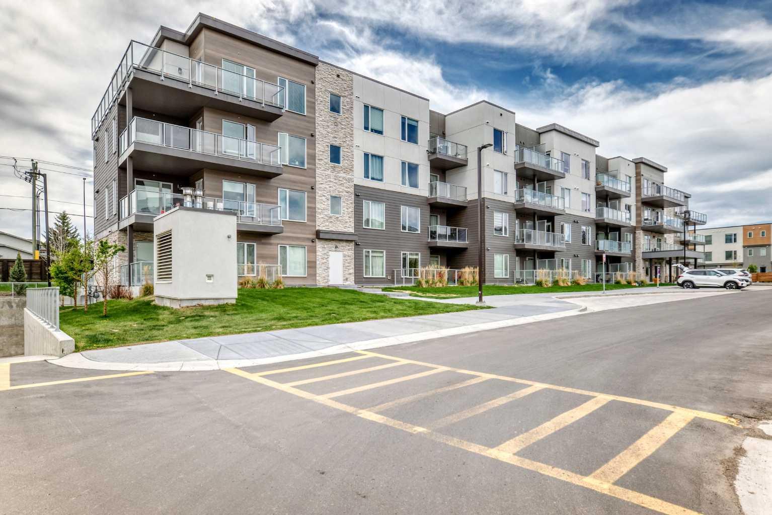 403, 200 Shawnee Square SW